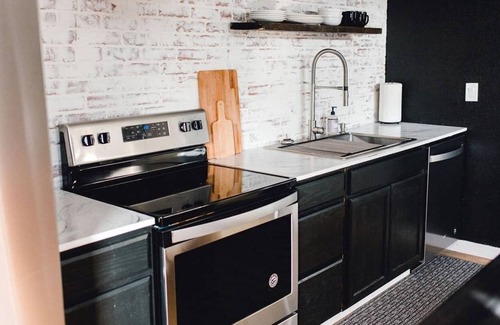 Tri-Cities Apartment | Industria - Private Apt. Loaded with Amenities