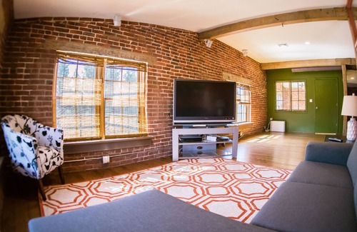 Chambersburg House | Industrial Modern Living