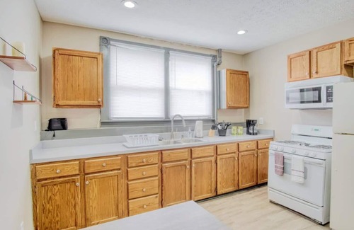Windsor Park Apartment | Indy - 1BR/1BA, Ideal Workspace and Garden