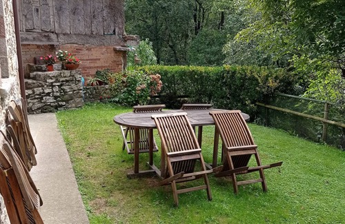 Puente Nuevo Cottage | Inés's casina. Rural beach and mountain area. Ideal families and groups.