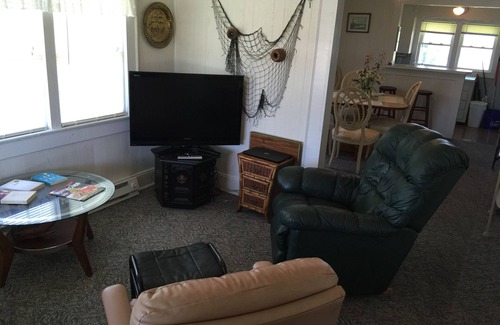 Harkers Island House | Inexpensive Little Bungalow On Harkers Island