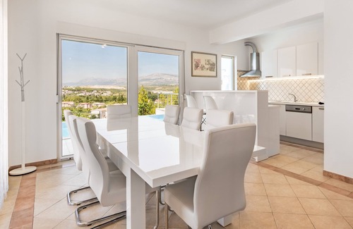 Podstrana Villa | Infinity edge pool, sea view, near Split center - Seventh Heaven Villa