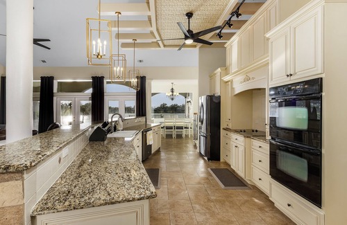 Port Charlotte House | Infinity Pool LARGE Home on Fishing Lake — ALL NEW —Fall Winter 25-26 Available