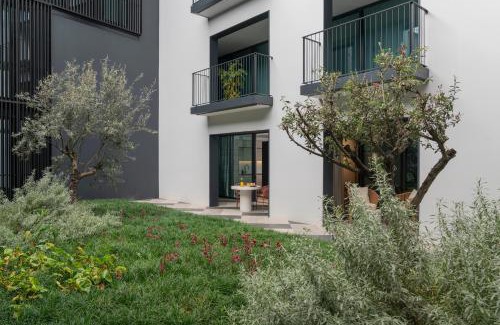 Se Apartment | Infinity Pool & Private Garden Oasis at Savoy Insular