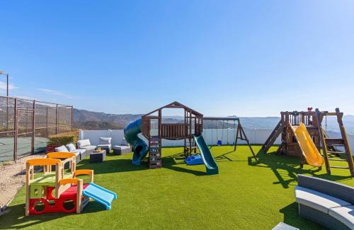 Poway House | Infinity Pool Theater Pickleball 360 Views Near Lake Poway Sunset Point Estate by AvantStay