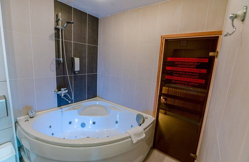 Narva Hotel | Inger