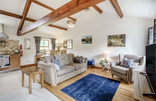 Arkholme Cottage | INGLEBOROUGH VIEW, romantic, character holiday cottage in Hornby
