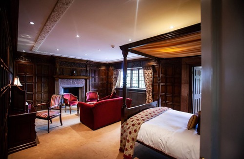 Ledsham Hotel | Inglewood Manor