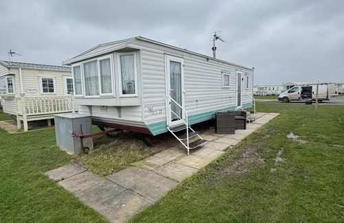 Ingoldmells House | Ingoldmells -Caravan- Sleeps 6 - Seaside - Parking