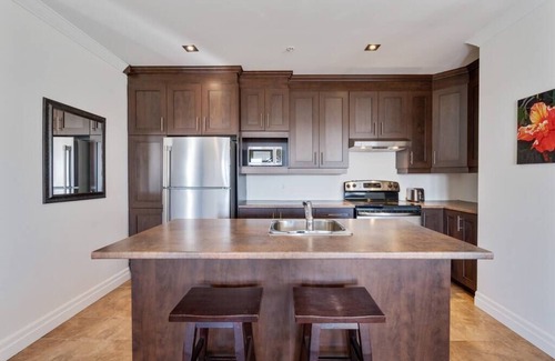 Boischatel Apartment | INITIAL | ESPACE SOLEIL | Chutes-Montmorency + Vue Fleuve