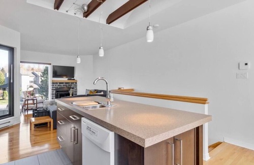 Beaupre Apartment | INITIAL | SOMMET | Mont-Sainte-Anne