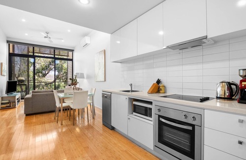 Fairhaven Apartment | Inlet Apartment I Walk to beach, cafes and more