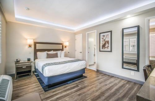 East Village Hotel | Inn at 50 Long Beach Convention Center