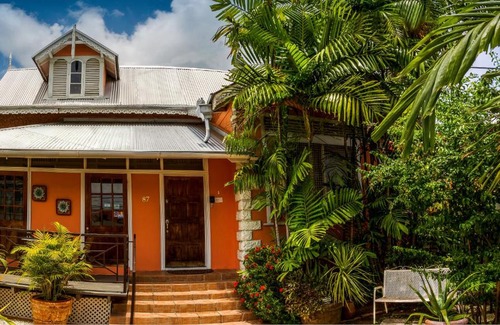 Newtown Hotel | Inn at 87