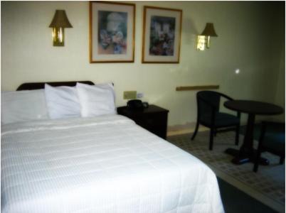 Hopewell Junction Hotel | Inn at Arbor Ridge Hotel and Conference Center