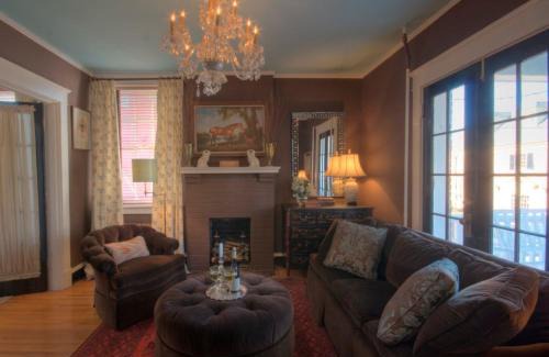 North Downtown Hotel | Inn at Court Square