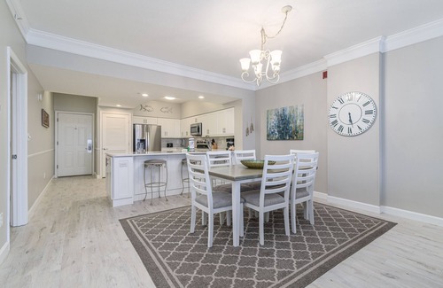 Crystal Beach Condo | Inn at Crystal Beach 303 | by Salt Water Vacations