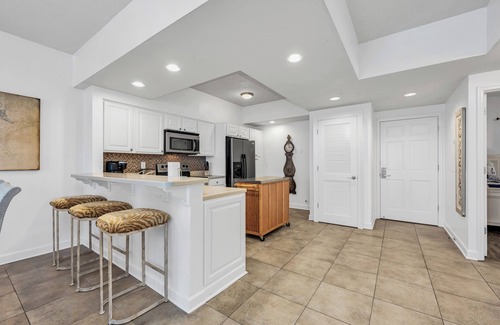 Clipper Cove Condo | Inn at Crystal Beach 510B by Salt Water Vacations