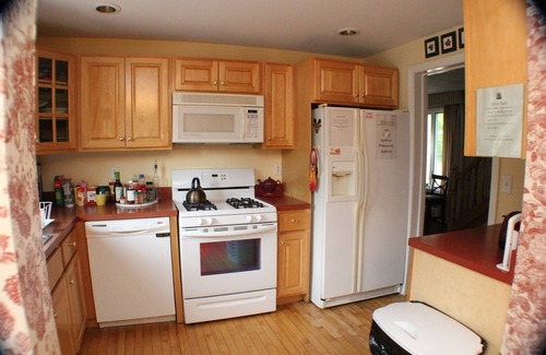 Wilmington House | Inn at Quail Run 4 BR 3 Bath Guest House