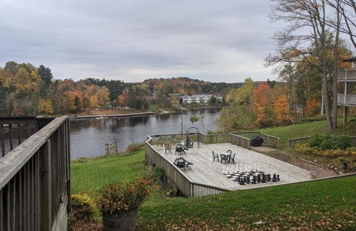 Bracebridge Hotel | Inn at the Falls