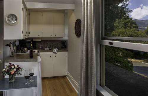 Hood River Bed & Breakfast | Inn at the Gorge