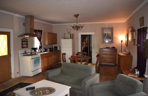Gila Hotel | Inn at the L C Ranch
