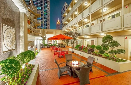 Downtown Atlanta Hotel | Inn at the Peachtrees, Ascend Hotel Collection