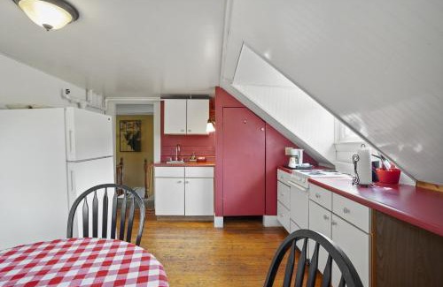 Jackson Hotel | Inn at Whitney's Farm