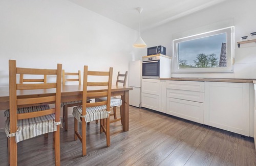 Hildesheim District House | Inn 'Haus Am Garten' with Private Terrace, Garden and Balcony