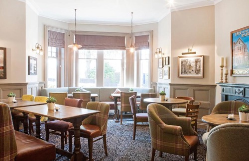 Canford Cliffs Hotel | Inn in the Park