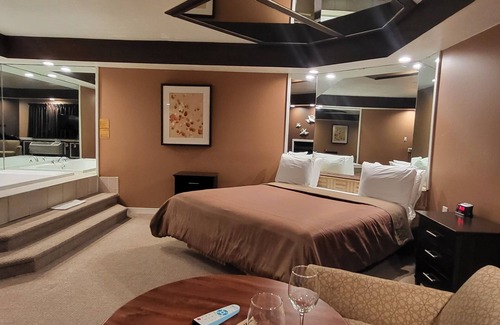 Harrisburg Hotel | Inn of the Dove - Luxury Romantic Suites with Jacuzzi & Fireplace at Harrisburg-Hershey