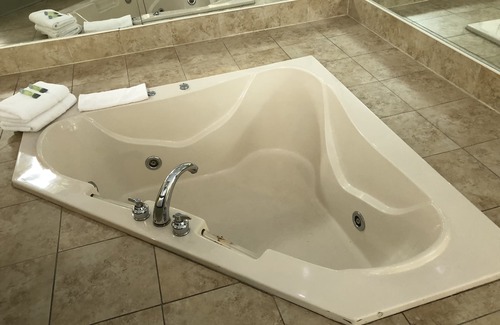 Cherry Hill Hotel | Inn of the Dove