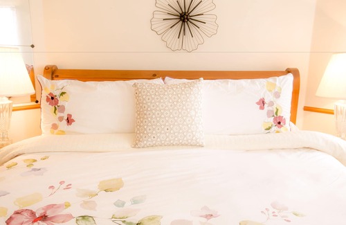 East Kootenay Bed & Breakfast | Inn on Canyon