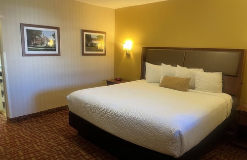 Mansfield Center Hotel | Inn on Storrs