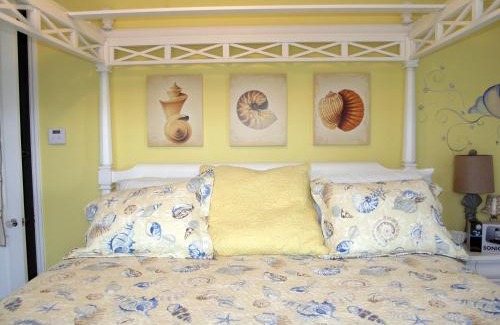 New Smyrna Beach Bed & Breakfast | Inn on the Avenue