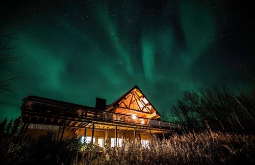 Marsh Lake Resort | Inn on the Lake - Whitehorse