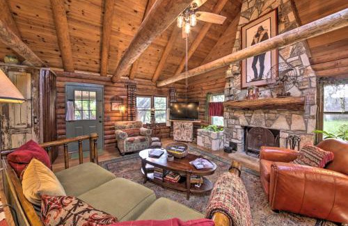 Wimberley House | Inn the Woods Family Cabin with Hot Tub and Fire Pit