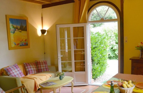 Varneville-Bretteville House | Inn Varneville-Bretteville, 2 bedrooms, sleeps 4