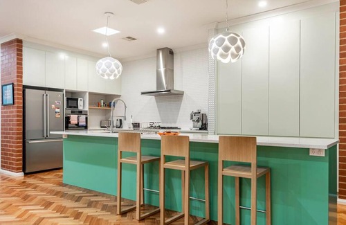 Narrabundah House | INNER-CITY COMFORT & CHARM / NARRABUNDAH