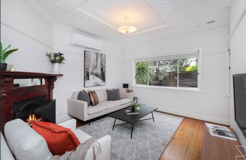 West Footscray House | Inner city home West Footscray close to everything