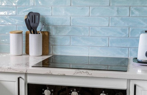 Sandringham Apartment | Inner City Retreat - WiFi - Netflix