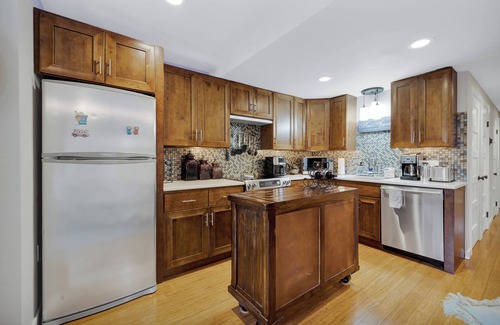 Downtown Baltimore Condo | Inner Harbor Gem