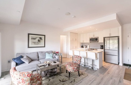 Innisfil Apartment | Innisfil 2BR Condo | Balcony, BBQ & Fire Table