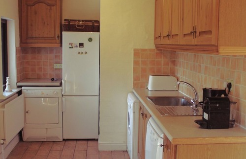 Ballinskelligs Cottage | Innisfree House 4 Bedroom Altantic View AVAILABILITY July 19th - August 2nd