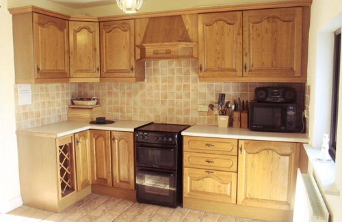 Ballinskelligs Cottage | Innisfree House 4 Bedroom Altantic View AVAILABILITY July 19th - August 2nd