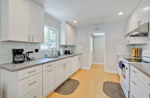 Santa Clara House | Innovative Silicon Valley Retreat｜2BR Modern｜Pet-Friendly Flex Lease Home #41841