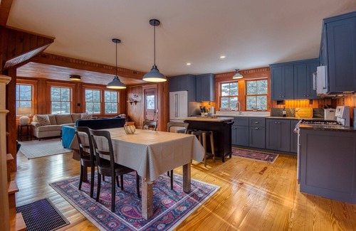 Rangeley Cabin | Innsbrook Cabin - Waterfront cottage on Rangeley Lake, snowmobile friendly in the winter!