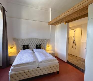 Aurolzmunster Hotel | Innviertler Versailles
