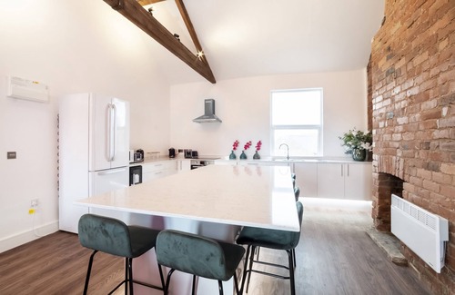 York Cottage | Innvigour Bespoke House - sleeps 20 guests in 6 bedrooms