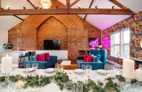 York House | Innvigour Bespoke House with Free Parking for 3 Cars
